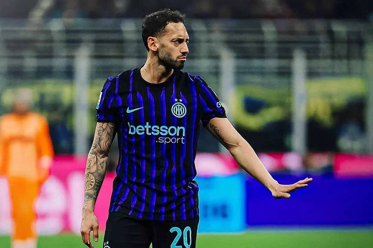 Hakan Calhanoglu Inter